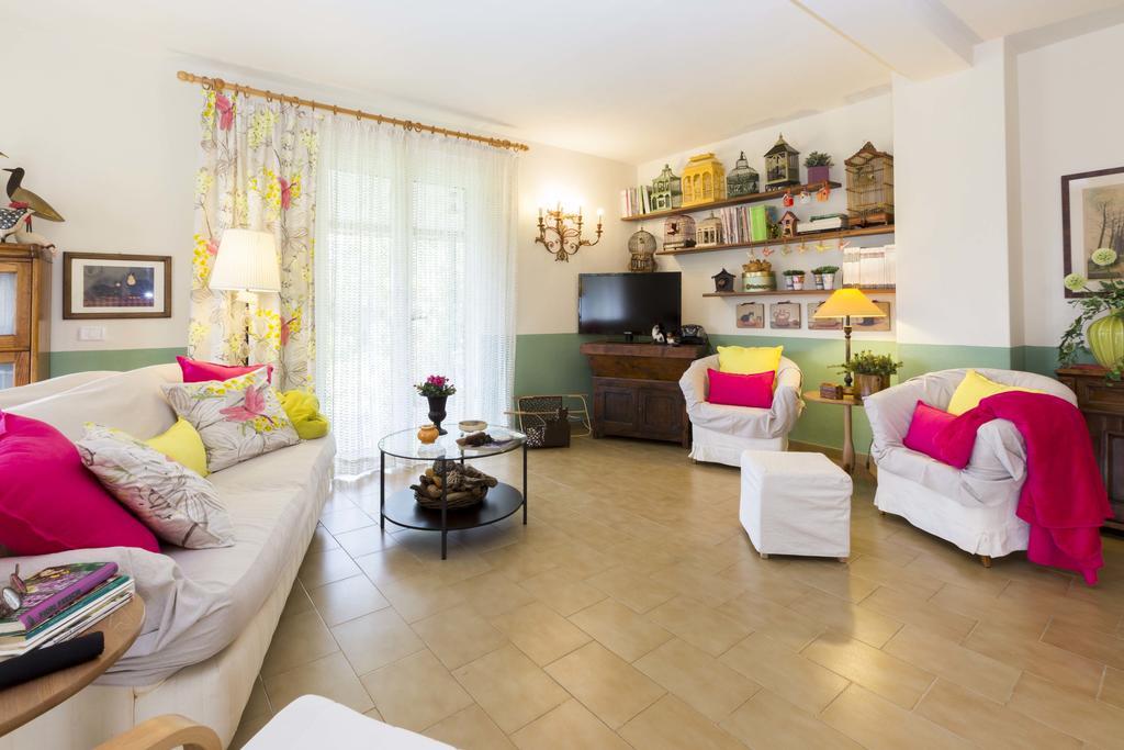 Villa Monserrato - Goelba بورتو أتْسورّو المظهر الخارجي الصورة